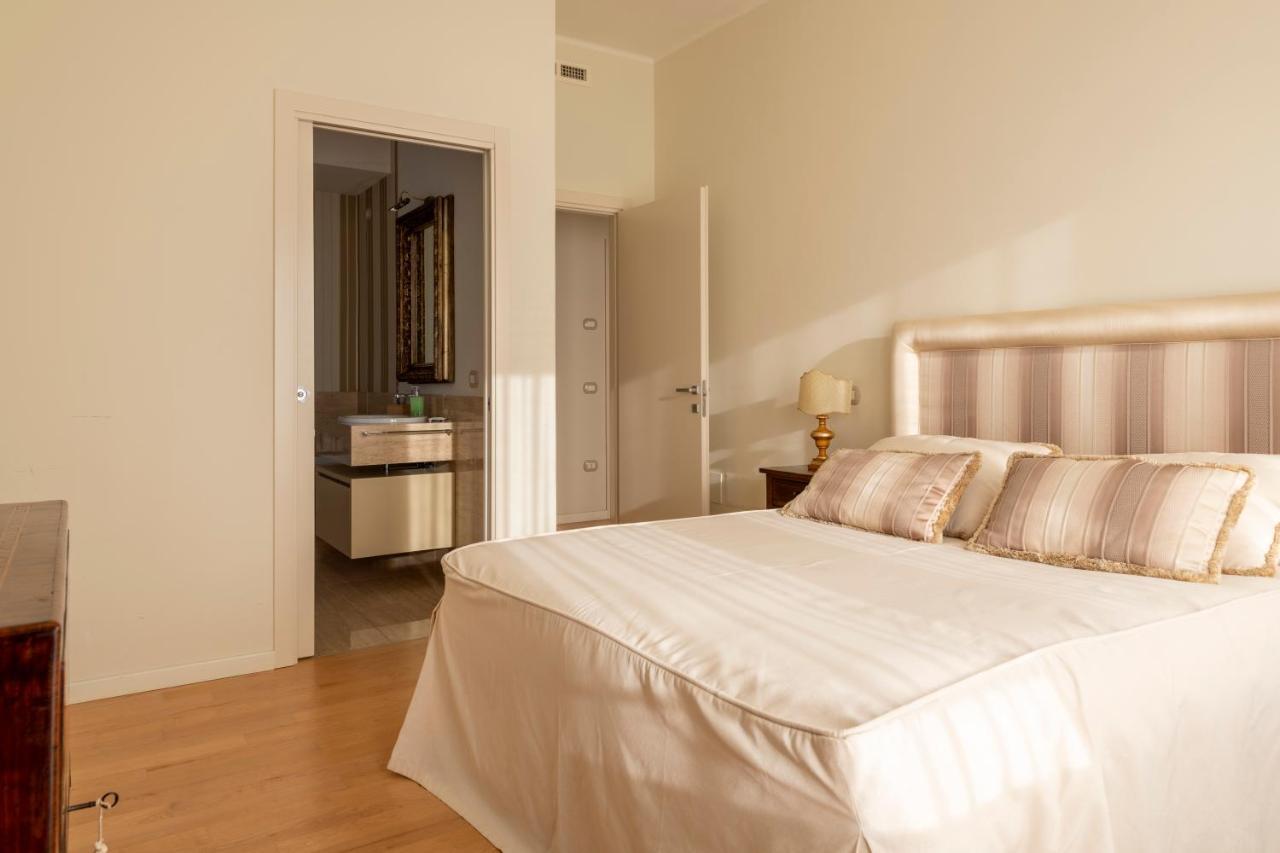 Casa Gramsci Luxury Apartment ペザロ エクステリア 写真