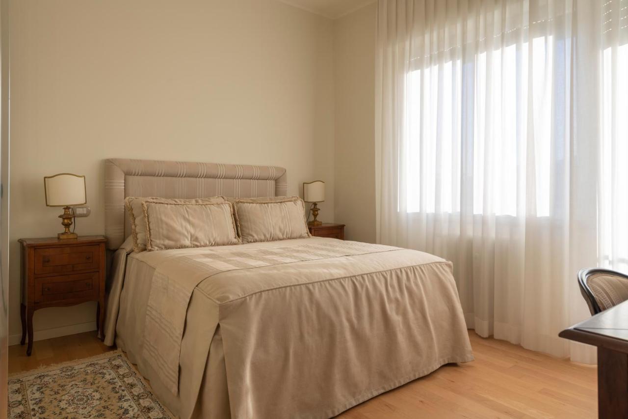 Casa Gramsci Luxury Apartment ペザロ エクステリア 写真