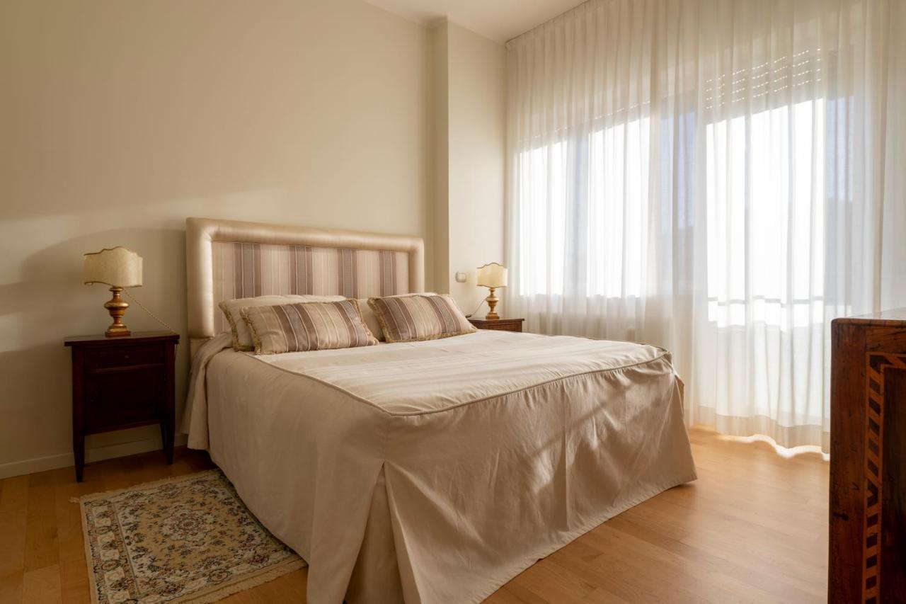 Casa Gramsci Luxury Apartment ペザロ エクステリア 写真